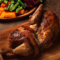 1/2 Pardos Brasa solo con Ensalada