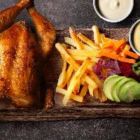 1 Pardos Brasa con papas fritas y ensalada regular