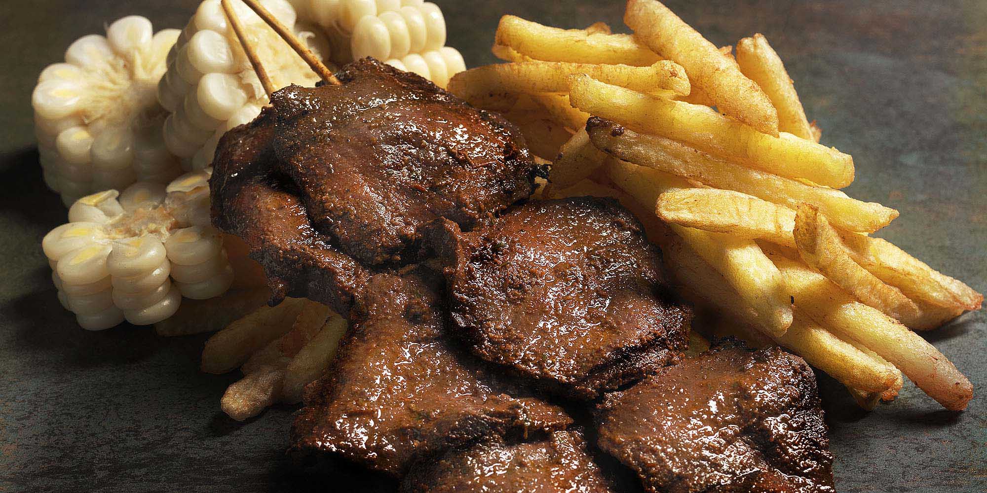 Anticuchos y Mollejitas